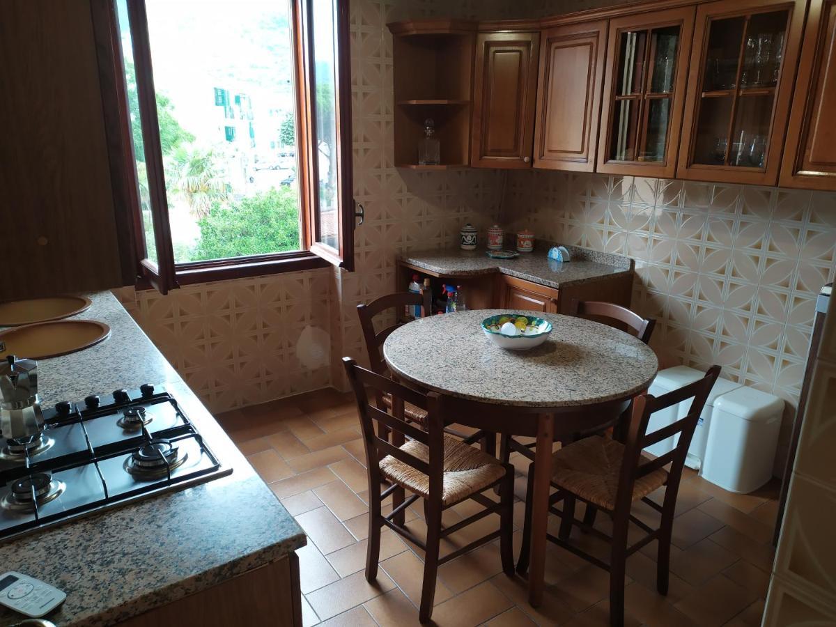 La Finestra Sul Mare Apartment Vietri Bagian luar foto